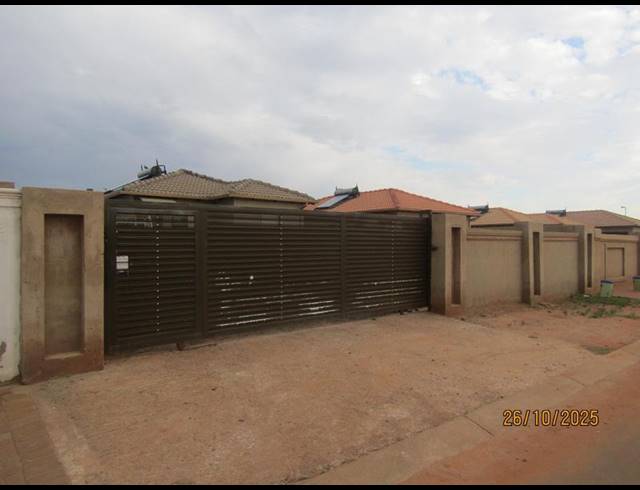 3 BEDROOM HOUSE FOR SALE IN DAWN PARK